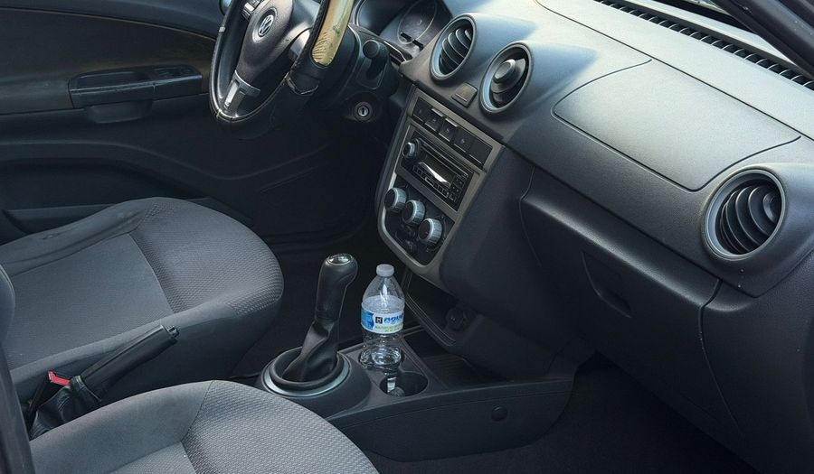 Volkswagen Gol 1.6 SPORT 4 PUERTAS MT Sedan 2011