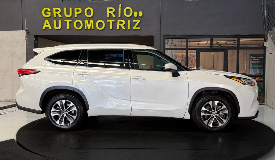 Toyota Highlander 3.5 XLE AUTO Suv 2021