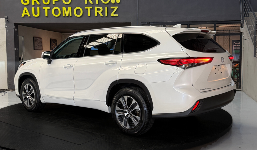 Toyota Highlander 3.5 XLE AUTO Suv 2021
