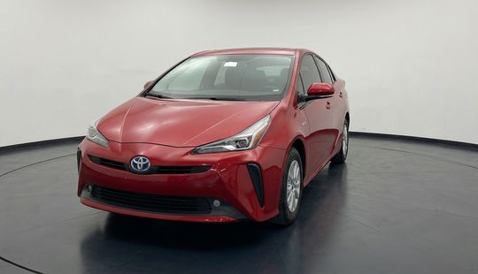 Toyota • Prius