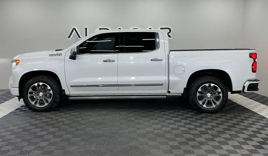 Chevrolet Cheyenne 5.3 CHEYENNE HIGH CREW CAB J AUTO 4WD Pickup 2023