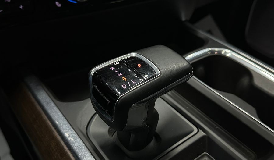 Chevrolet Cheyenne 5.3 CHEYENNE HIGH CREW CAB J AUTO 4WD Pickup 2023