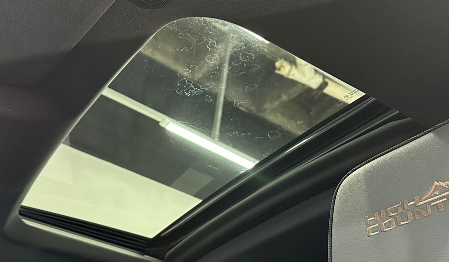 Chevrolet Cheyenne 5.3 CHEYENNE HIGH CREW CAB J AUTO 4WD Pickup 2023