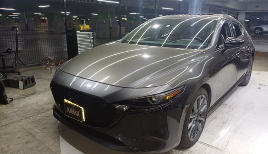 Mazda • Mazda 3