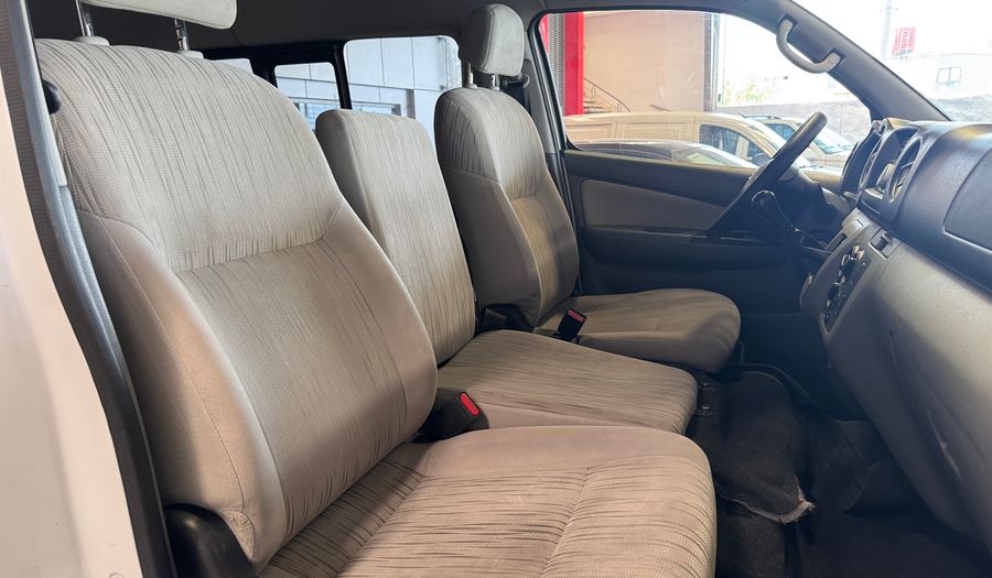 Nissan Nv350 Urvan 2.5 15 PASAJEROS AMPLIA A/A PAQ SEG Van 2021
