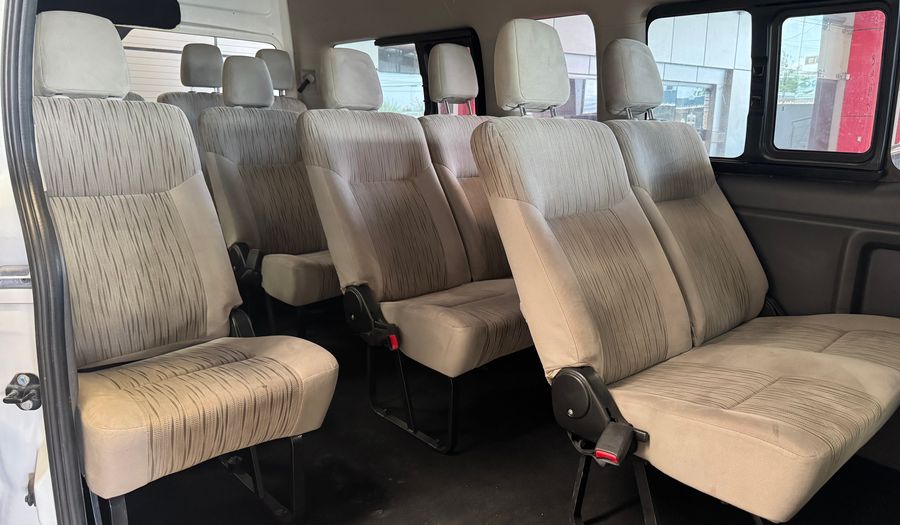Nissan Nv350 Urvan 2.5 15 PASAJEROS AMPLIA A/A PAQ SEG Van 2021
