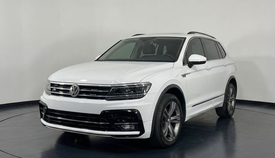 Volkswagen • Tiguan