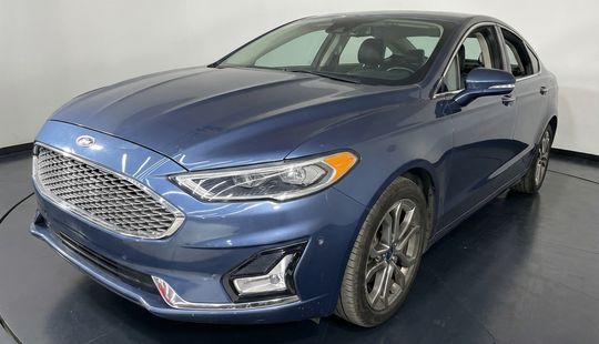 Ford • Fusion