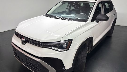 Volkswagen • Taos