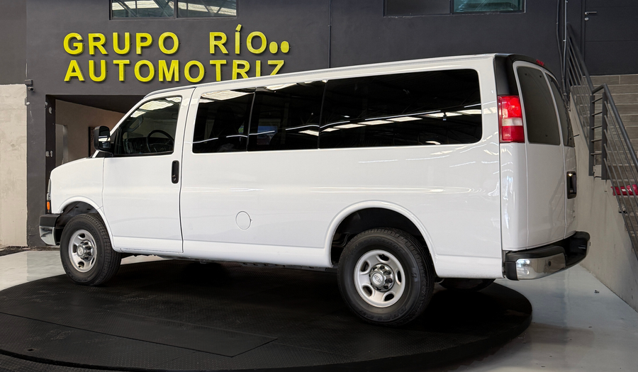 Chevrolet Express Van 6.0 PASAJEROS VAN L 2016