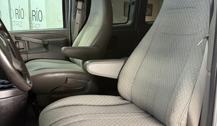 Chevrolet Express Van 6.0 PASAJEROS VAN L 2016