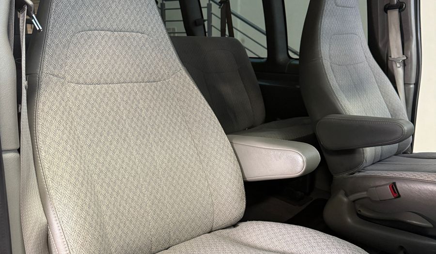 Chevrolet Express Van 6.0 PASAJEROS VAN L 2016