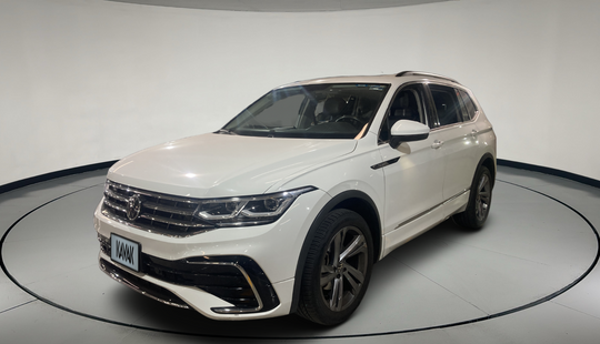 Volkswagen • Tiguan