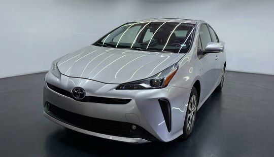Toyota • Prius