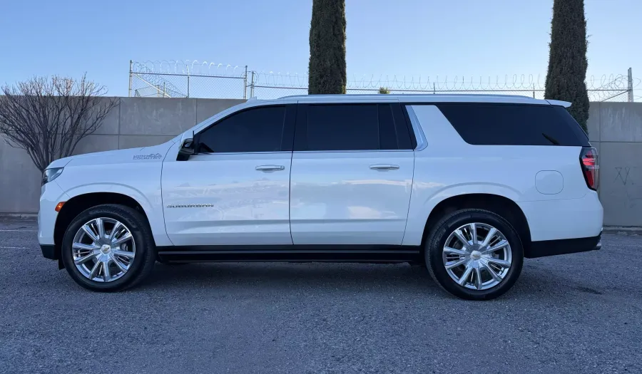 Chevrolet Suburban 6.2 HIGH COUNTRY G AUTO 4WD Suv 2023