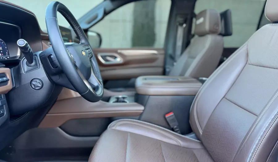 Chevrolet Suburban 6.2 HIGH COUNTRY G AUTO 4WD Suv 2023