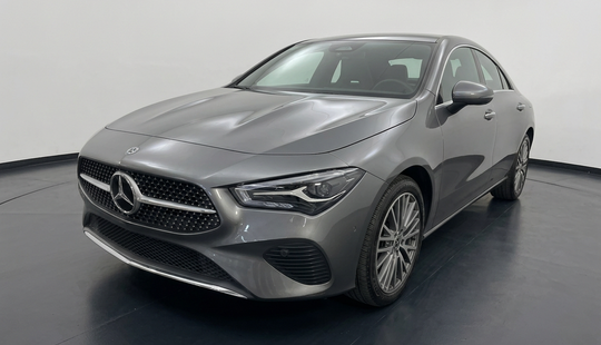 Mercedes Benz • Clase CLA