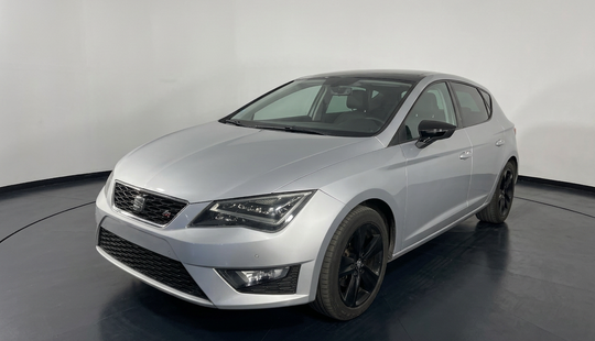 2015 • 100,513 km • Automático