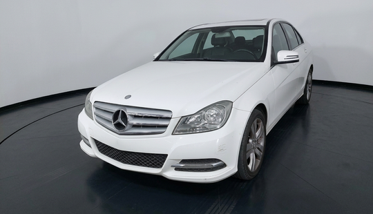 Mercedes Benz • Clase C