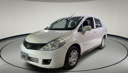 Nissan • Tiida