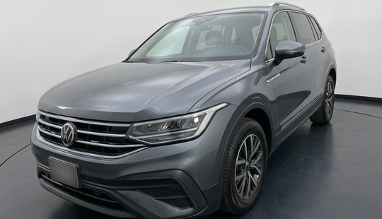 Volkswagen • Tiguan