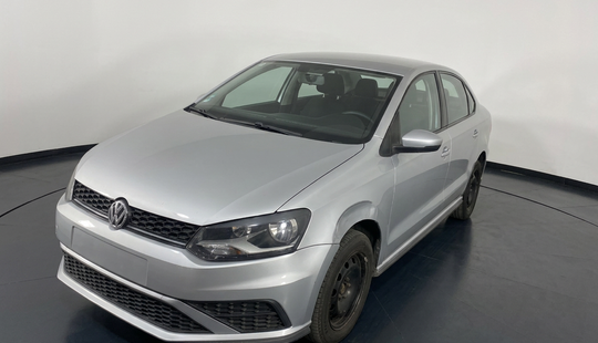 Volkswagen • Vento