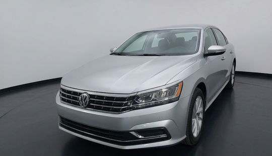 Volkswagen • Passat