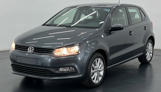 Volkswagen • Polo