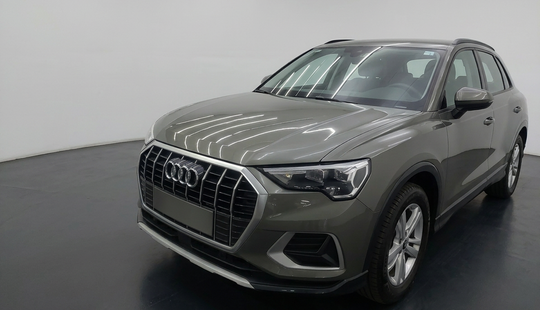 Audi • Q3
