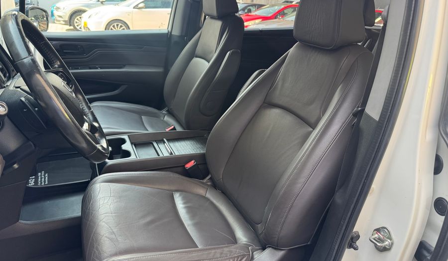Honda Odyssey 3.5 TOURING AUTO Minivan 2019