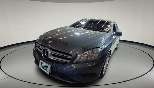 Mercedes Benz • Clase A