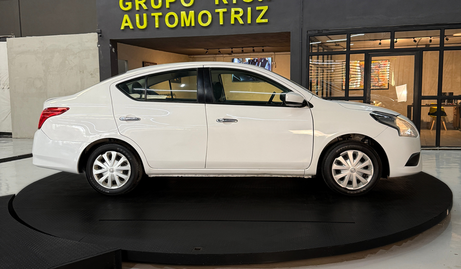 Nissan Versa 1.6 SENSE Sedan 2018