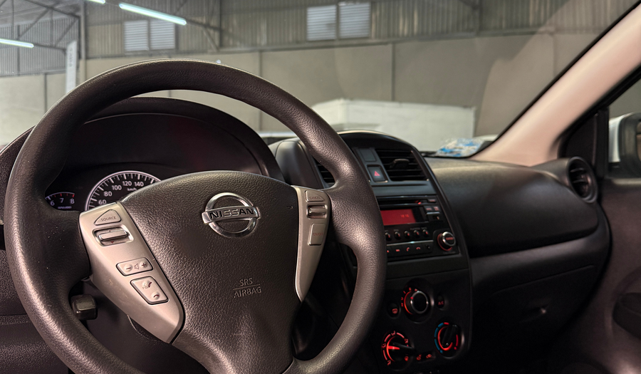 Nissan Versa 1.6 SENSE Sedan 2018