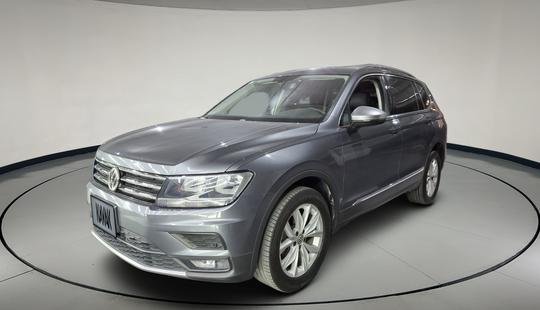 Volkswagen • Tiguan