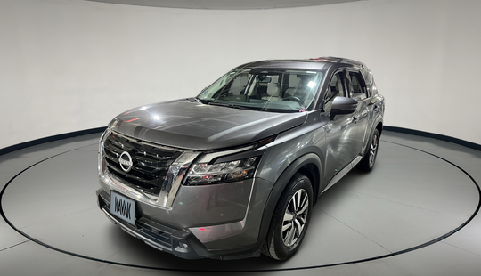 Nissan • Pathfinder