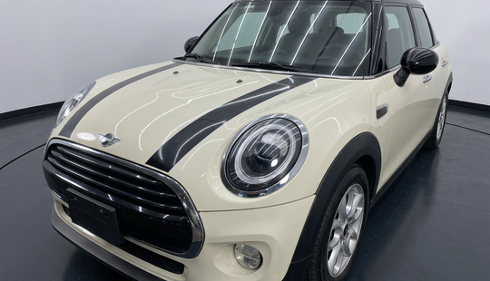 Mini • Cooper