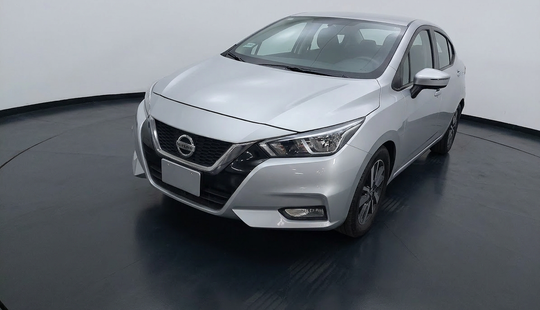 2020 • 73,613 km • Automático