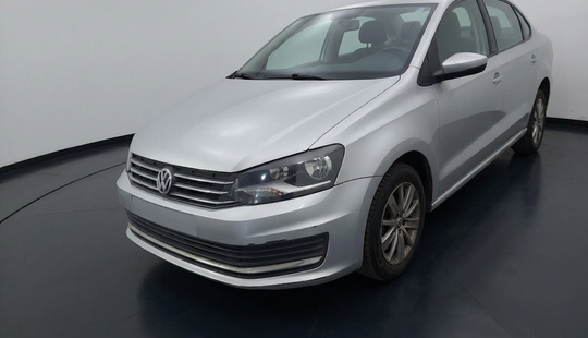 Volkswagen • Vento