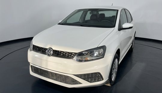 Volkswagen • Vento