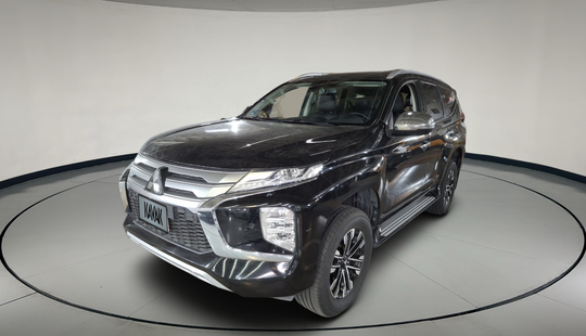 Mitsubishi • Montero