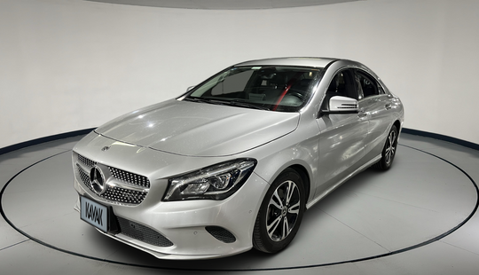 Mercedes Benz • Clase CLA