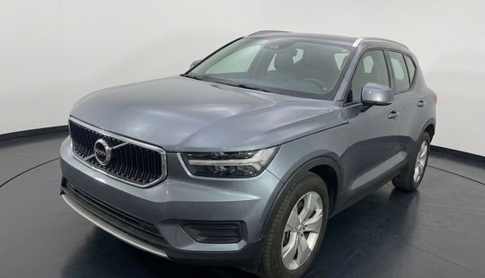 Volvo • XC40