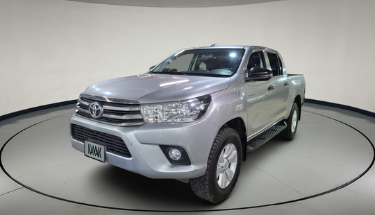 Toyota • Hilux