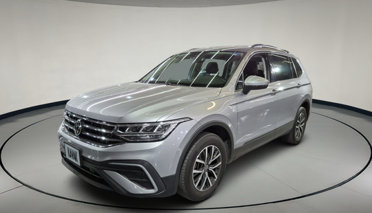 Volkswagen • Tiguan