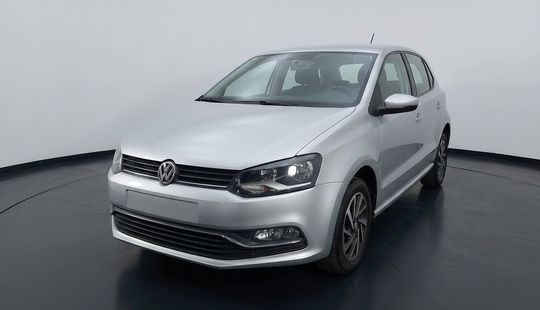 Volkswagen • Polo