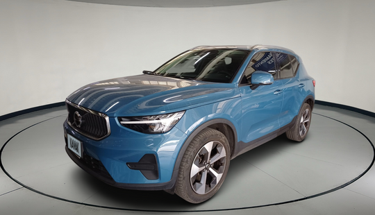 Volvo • XC40