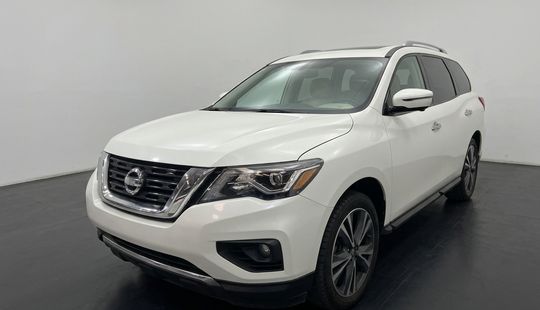 Nissan • Pathfinder