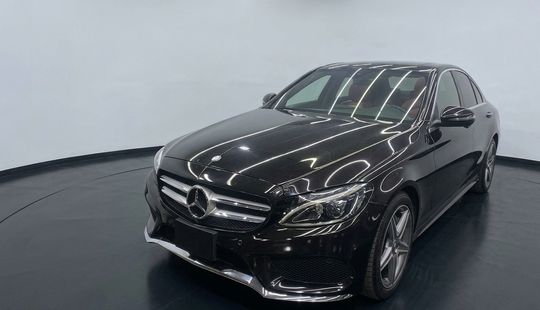Mercedes Benz • Clase C