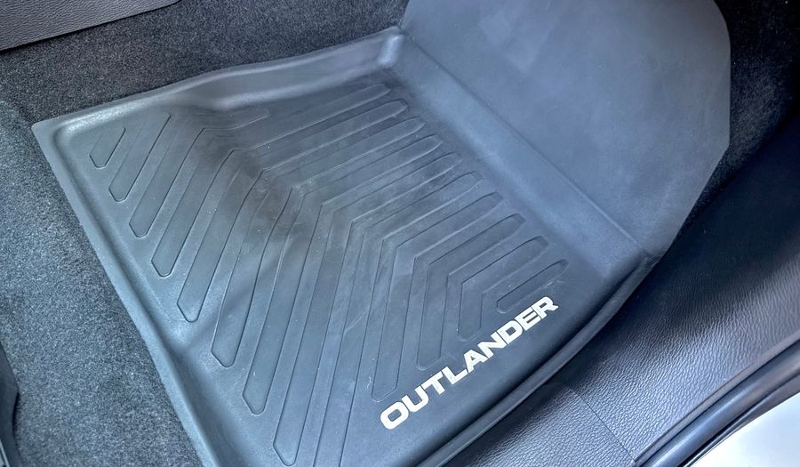Mitsubishi Outlander 2.4 PHEV DIAMOND AUTO 4WD Suv 2023