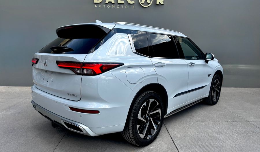 Mitsubishi Outlander 2.4 PHEV DIAMOND AUTO 4WD Suv 2023
